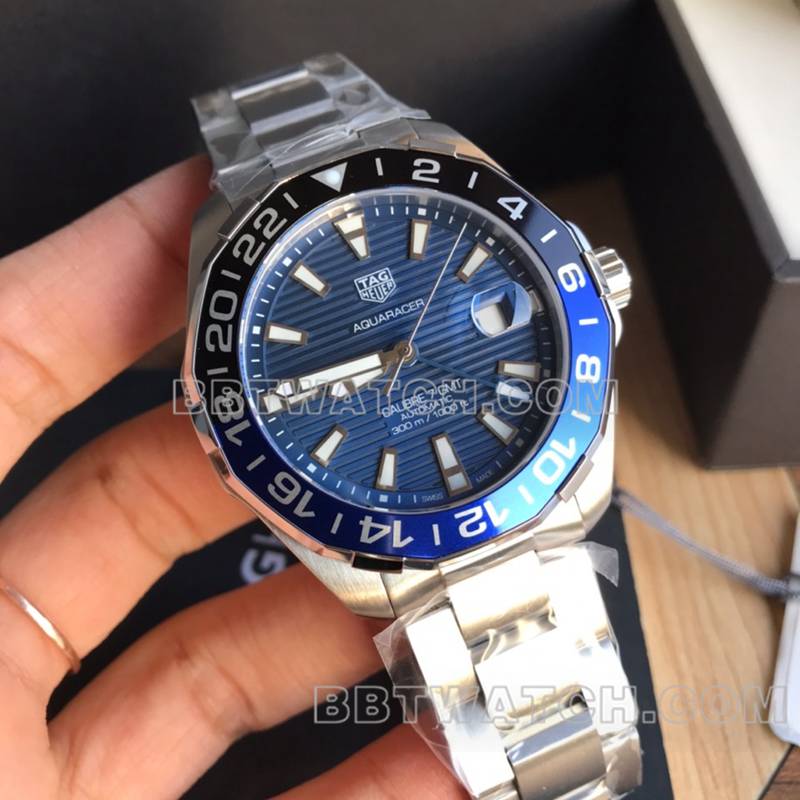 泰格豪雅最优复刻手表竞潜43mm蓝盘黑蓝圈机械钢带款正面实拍图