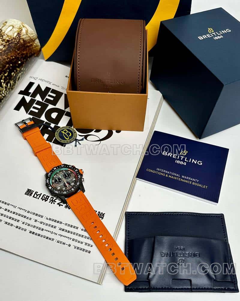 百年灵超级克隆手表原单专业灰盘44mm石英橙色橡胶款正面实拍图