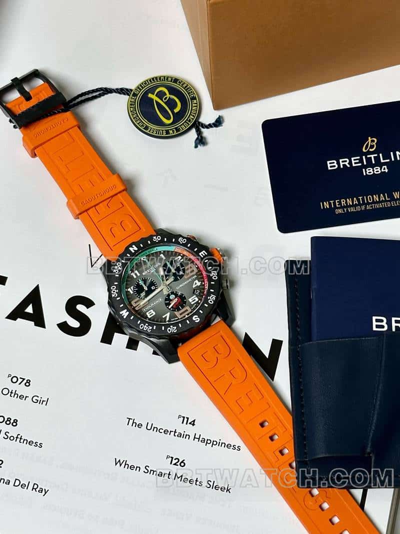 百年灵超级克隆手表原单专业灰盘44mm石英橙色橡胶款正面实拍图