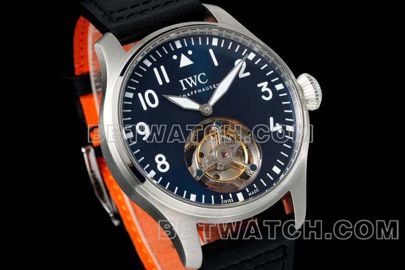 万国1:1复刻手表RMS厂飞行员蓝盘陀飞轮机械皮带款正面实拍图