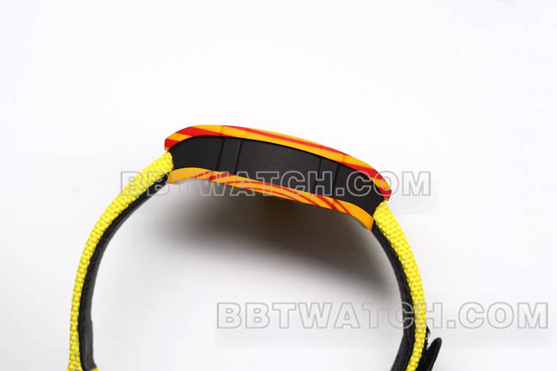 Richard Mille meilleures répliques de montres BBS factory tourbillon mécanique caoutchouc jaune bracelet velcro tissé RM27-03 côté photo actuelle