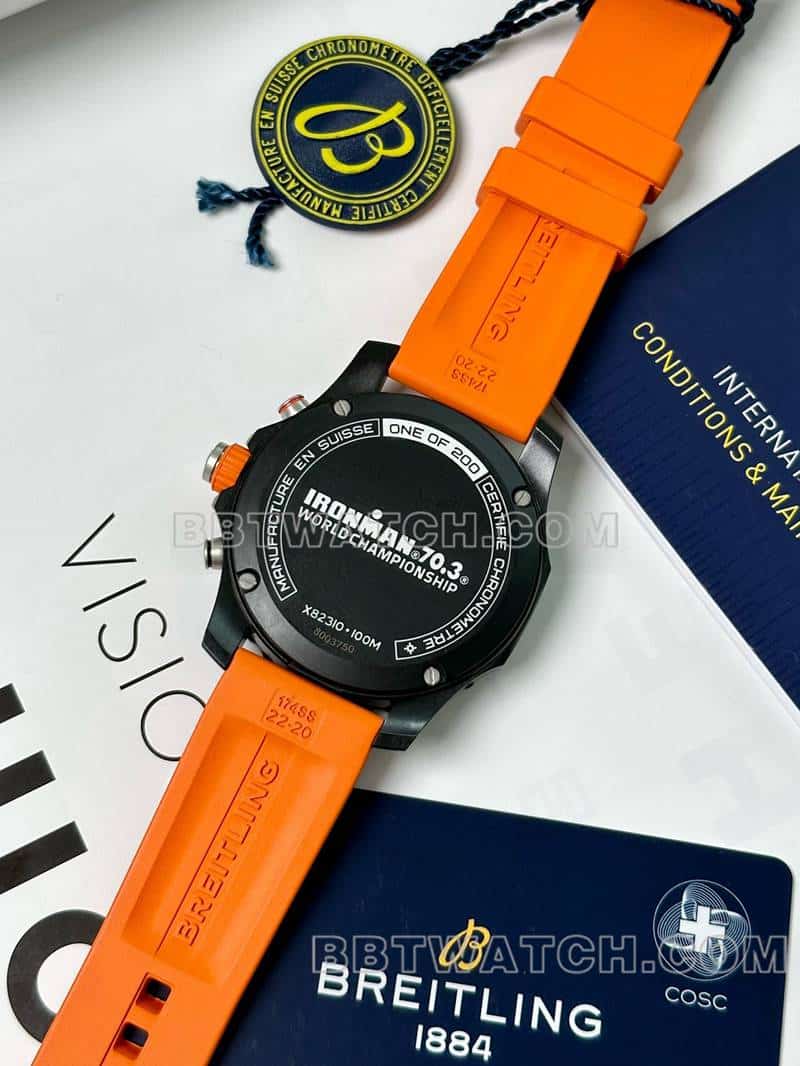 百年灵超级克隆手表原单专业灰盘44mm石英橙色橡胶款背面实拍图