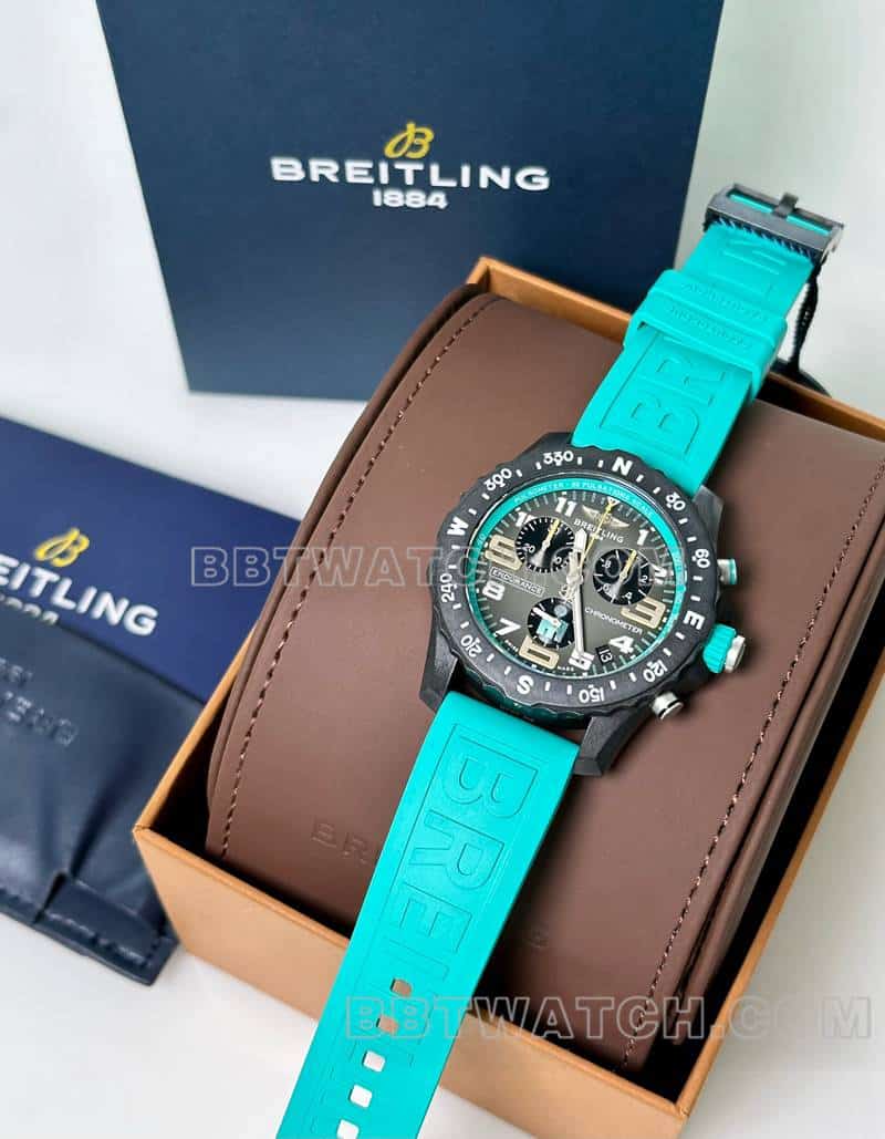 百年灵最佳复刻手表原单专业灰盘44mm石英绿色橡胶款正面实拍图