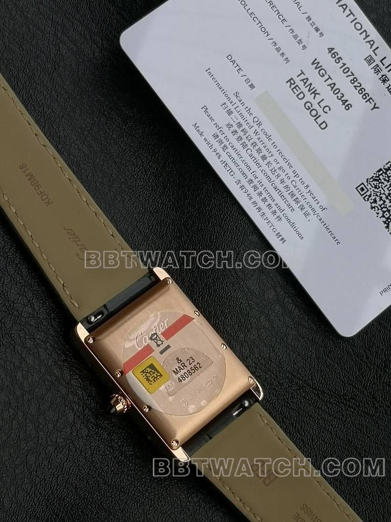 卡地亚最优复刻手表F1厂坦克白盘玫瑰金壳2899MC机芯皮带款背面实拍图