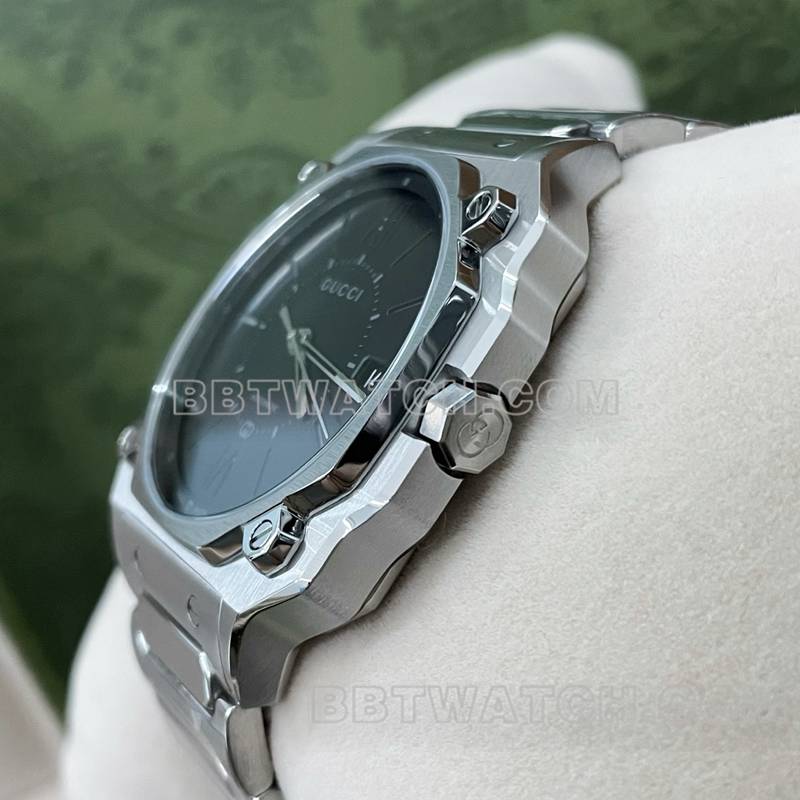 古驰顶级复刻手表黑盘36mm机械钢带款侧面实拍图