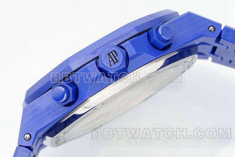 爱彼最优复刻手表APS厂皇家橡树银白盘机械蓝色钢带款26240侧面实拍图