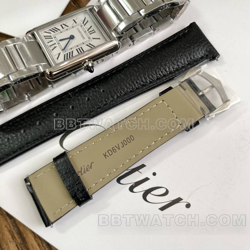 卡地亚超级克隆手表坦克白盘蓝钢指针机械钢带款表带实拍图