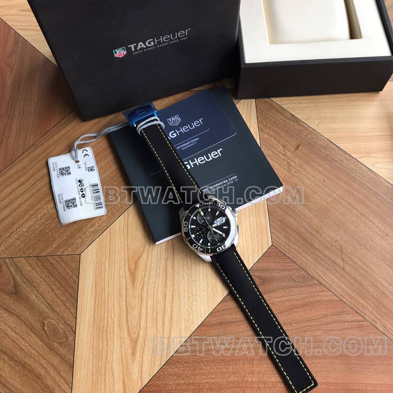 泰格豪雅最佳复刻手表竞潜黑盘43mm计时7750机械机芯橡胶款正面实拍图