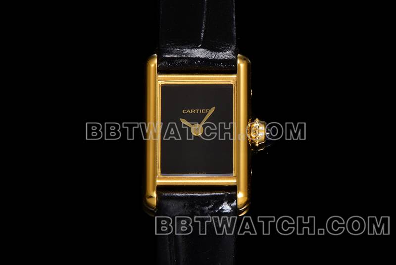 卡地亚最优复刻手表F1厂坦克黑盘黄金壳皮带款正面实拍图