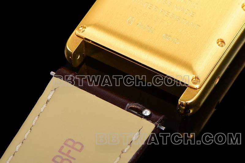 卡地亚超级克隆手表F1厂坦克白盘黄金壳2899MC机芯皮带款背面实拍图