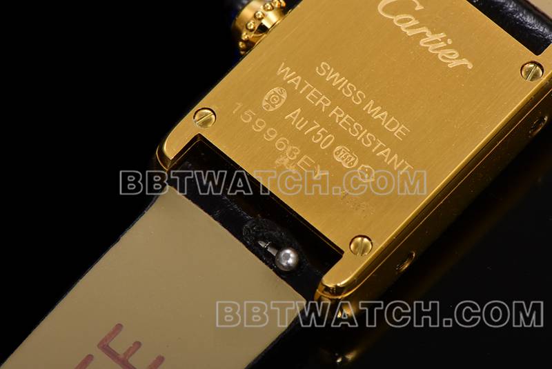 卡地亚最优复刻手表F1厂坦克黑盘黄金壳皮带款背面实拍图