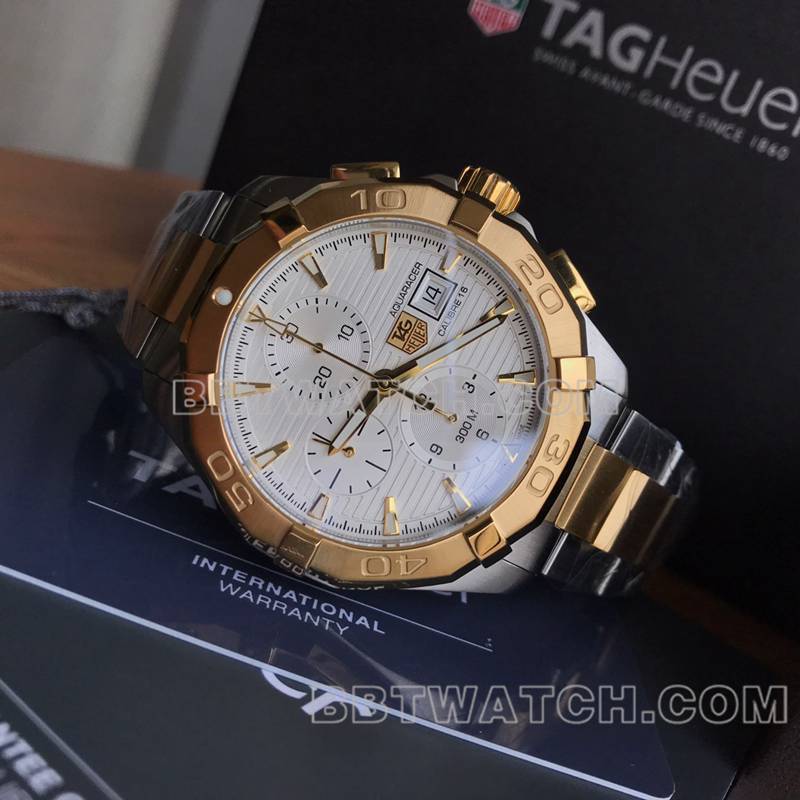 泰格豪雅顶级复刻手表竞潜白盘43mm计时7750机械间金钢带款正面实拍图