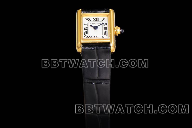 卡地亚超级克隆手表F1厂坦克白盘黄金壳皮带款正面实拍图