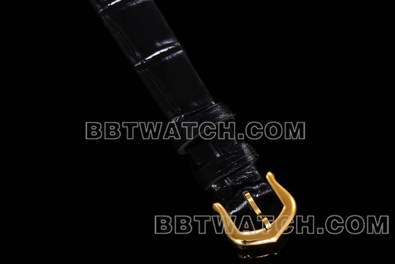 卡地亚超级克隆手表F1厂坦克白盘黄金壳皮带款表扣实拍图