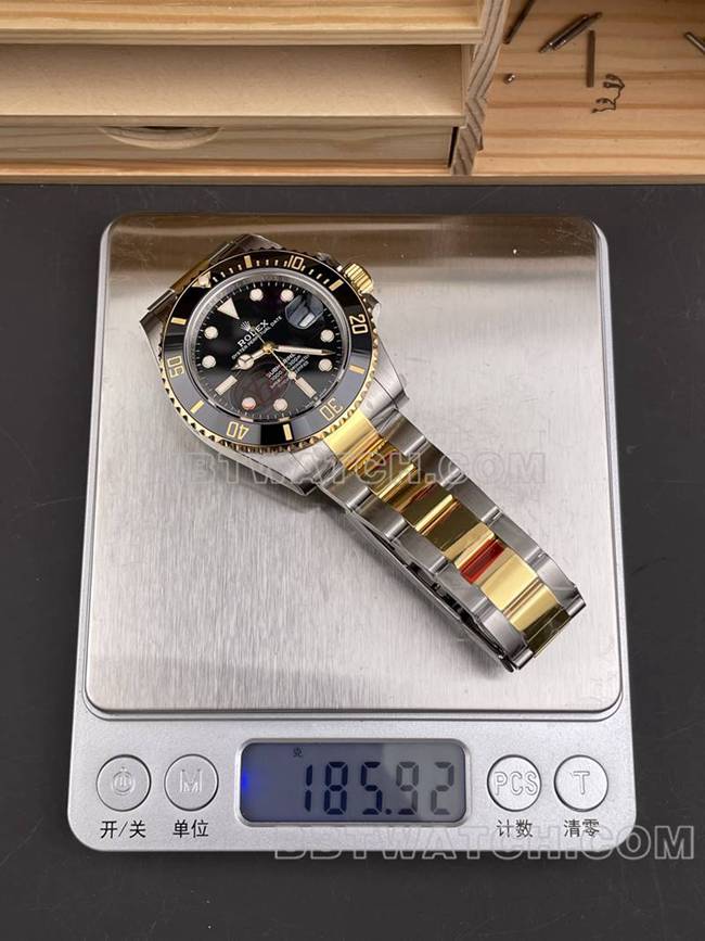 劳力士1:1复刻手表VS厂水鬼41mm黑盘3235机械机芯间金钢带款重量实拍图