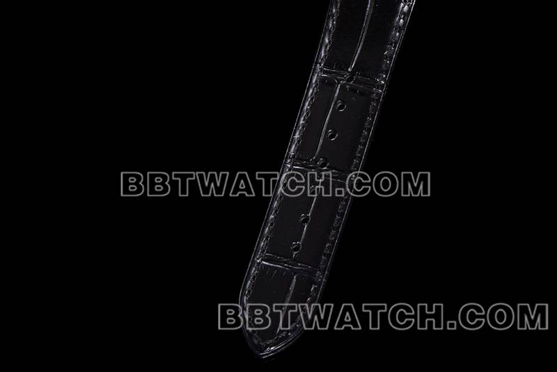 卡地亚超级克隆手表F1厂山度士白盘黄金圈皮带款表带实拍图