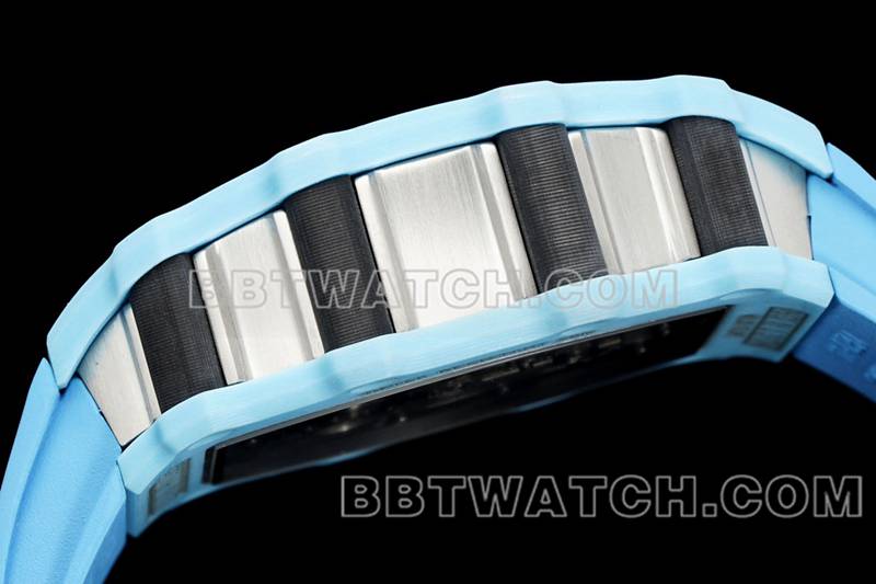 理查德米尔顶级复刻手表镂空盘陀飞轮机械蓝色橡胶款RM 21-02侧面实拍图