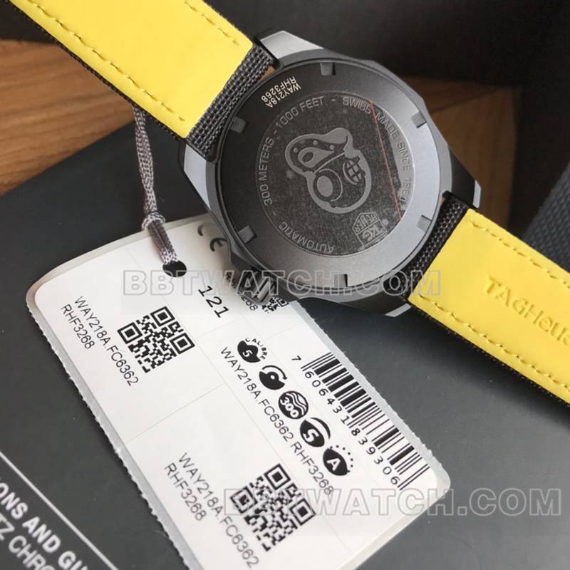 泰格豪雅超级克隆手表竞潜黑盘41mm机械皮带款背面实拍图