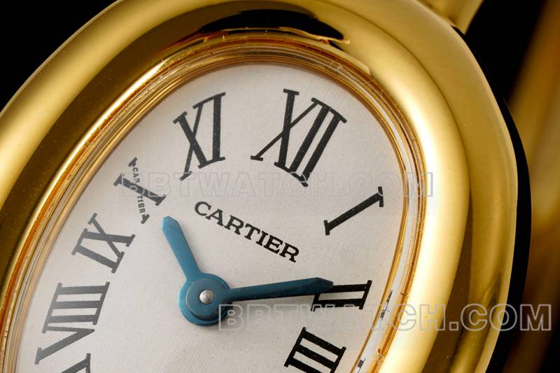 卡地亚最佳复刻手表BLS厂浴缸16尺寸石英手镯表正面实拍图
