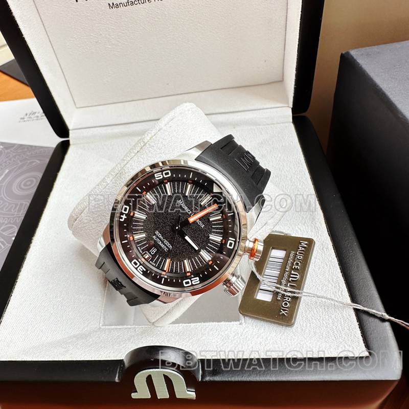 艾美最优复刻手表原单奔涛S黑盘42mm机械黑色橡胶款正面实拍图