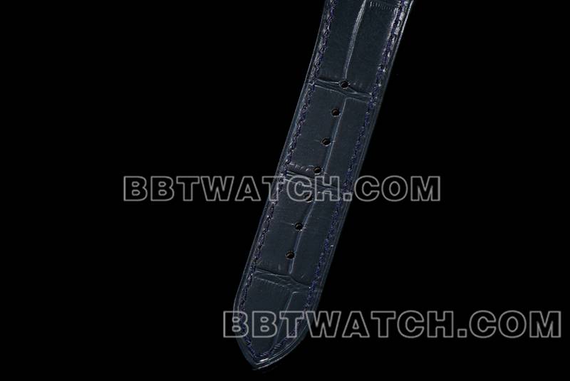 卡地亚最佳复刻手表F1厂山度士白盘黄金壳皮带款表带实拍图