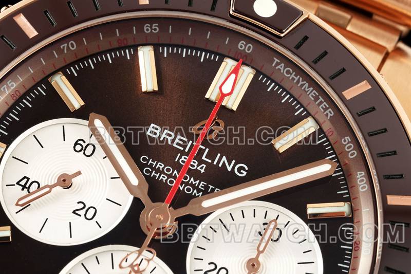 百年灵1:1复刻手表TF厂机械计时棕盘44mm玫瑰金钢带款正面实拍图