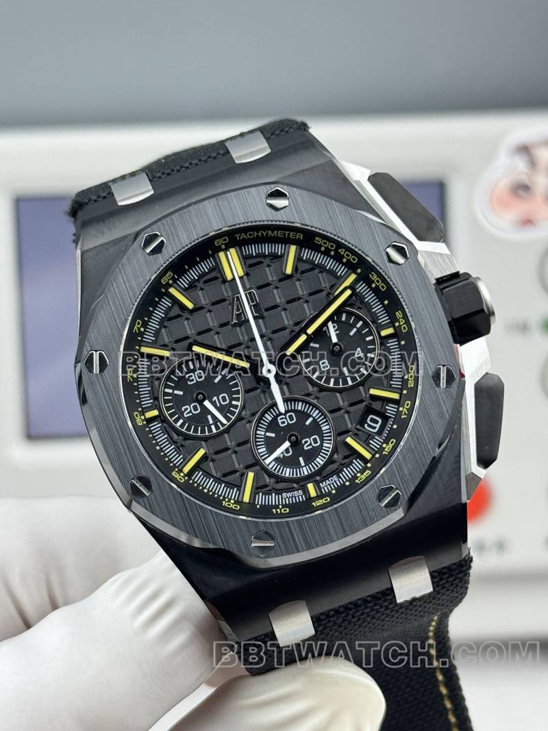 爱彼最优复刻手表LS厂皇家橡树离岸型43MM黑盘计时机械橡胶款26420正面实拍图