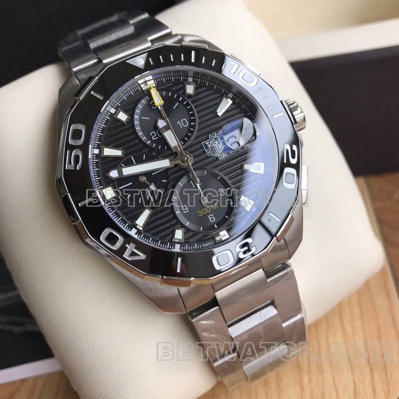泰格豪雅超级克隆手表竞潜黑盘43mm计时7750机械钢带款正面实拍图