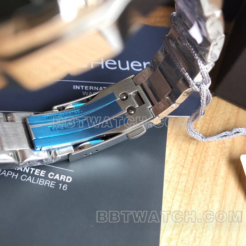 泰格豪雅超级克隆手表竞潜黑盘43mm计时7750机械钢带款表扣实拍图