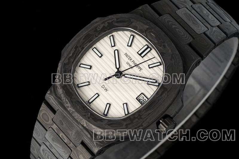 百达翡丽最佳复刻手表DIW厂鹦鹉螺白盘碳纤维机械钢带款5711正面实拍图
