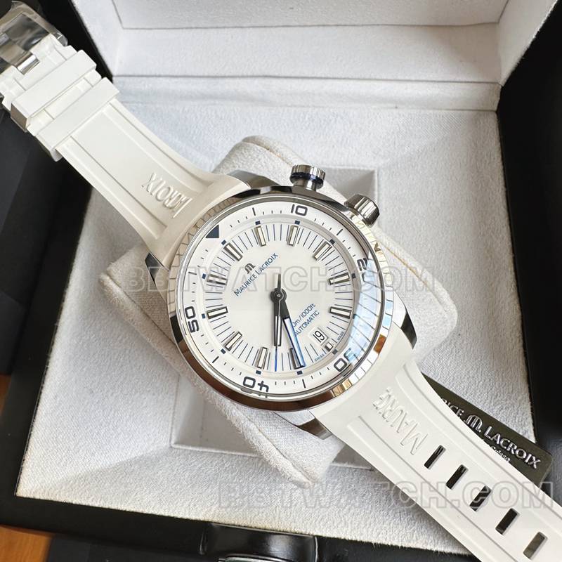 艾美超级克隆手表原单奔涛S白盘42mm机械白色橡胶款正面实拍图