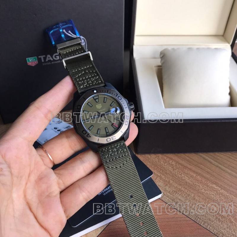 泰格豪雅顶级复刻手表竞潜军绿盘43mm机械尼龙款正面实拍图