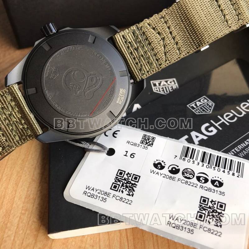 泰格豪雅顶级复刻手表竞潜军绿盘43mm机械尼龙款背面实拍图