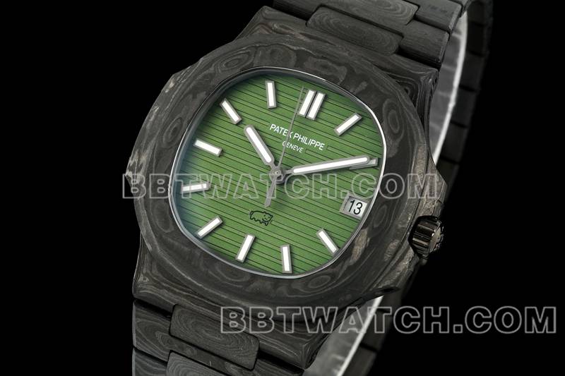 百达翡丽最优复刻手表DIW厂鹦鹉螺绿盘碳纤维机械钢带款5711正面实拍图