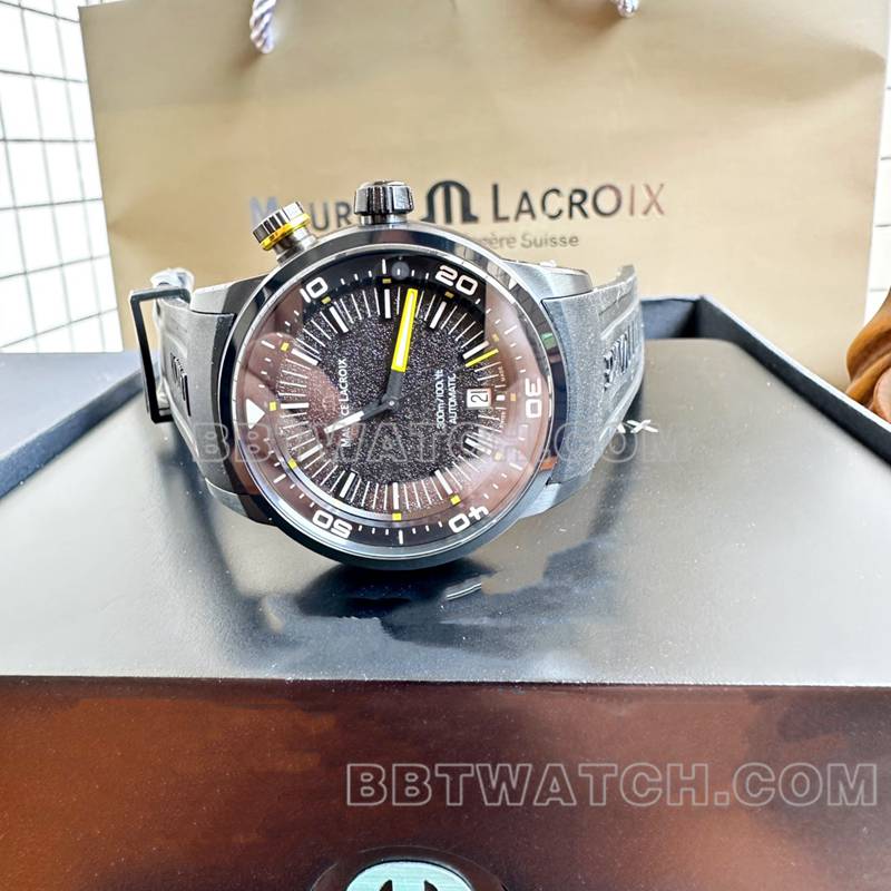 艾美最佳复刻手表原单奔涛S黑盘42mm机械黑色橡胶款正面实拍图