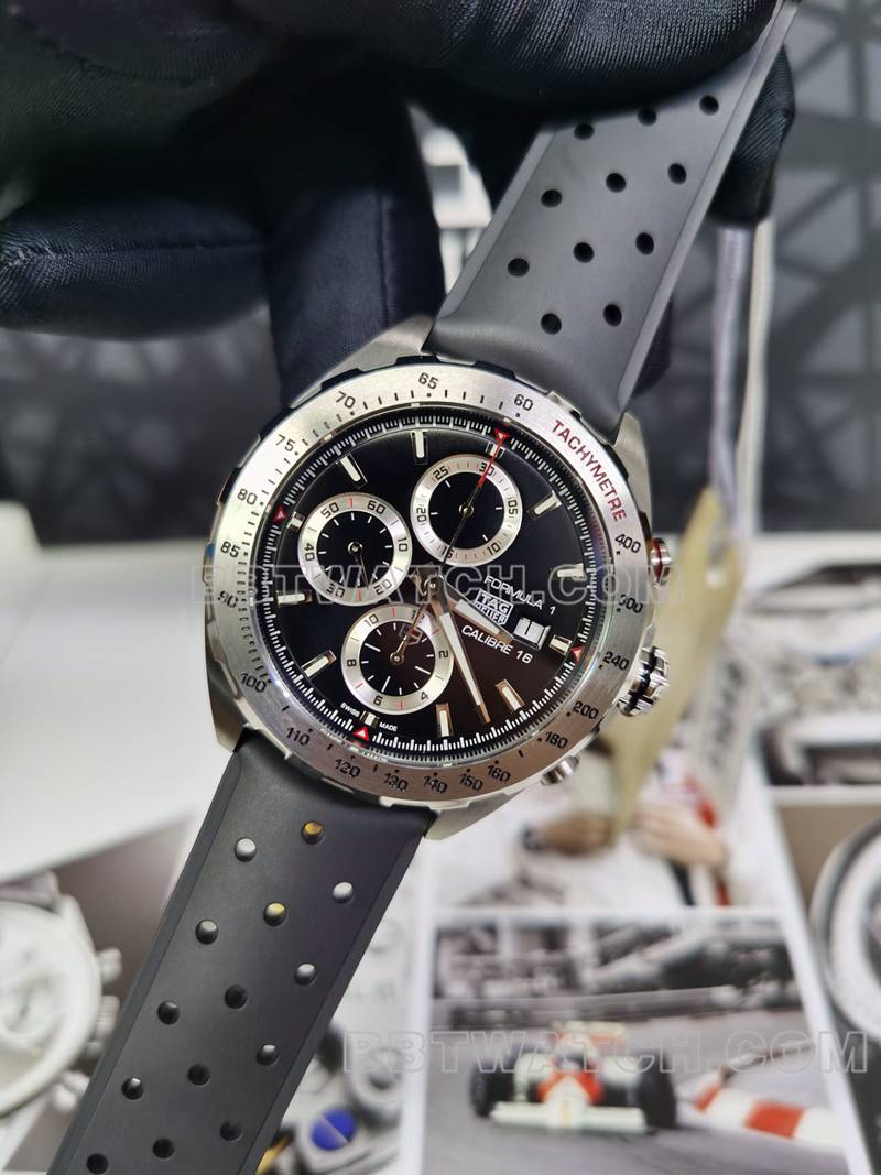 泰格豪雅最优复刻手表F1黑盘计时44mm机械橡胶款正面实拍图