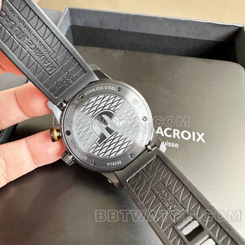 艾美最佳复刻手表原单奔涛S黑盘42mm机械黑色橡胶款背面实拍图