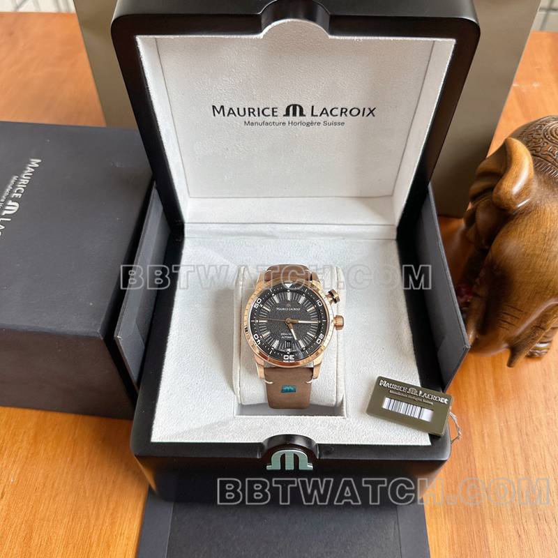 顶级复刻手表艾美原单奔涛S黑盘42mm机械棕色橡胶款正面实拍图