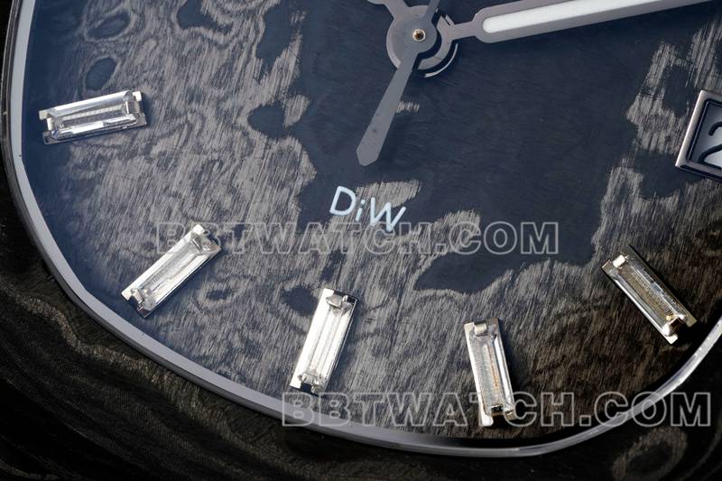 百达翡丽1:1复刻手表DIW厂鹦鹉螺灰盘碳纤维机械钢带款5711正面实拍图