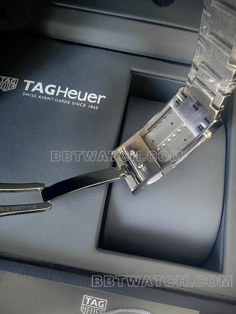 泰格豪雅顶级复刻手表原单竞潜黑盘钢带款表扣实拍图