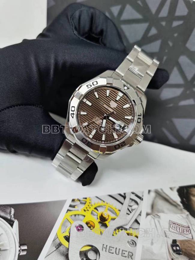 泰格豪雅最佳复刻手表竞潜43mm条纹棕盘sw200-1机械机芯钢带款正面实拍图