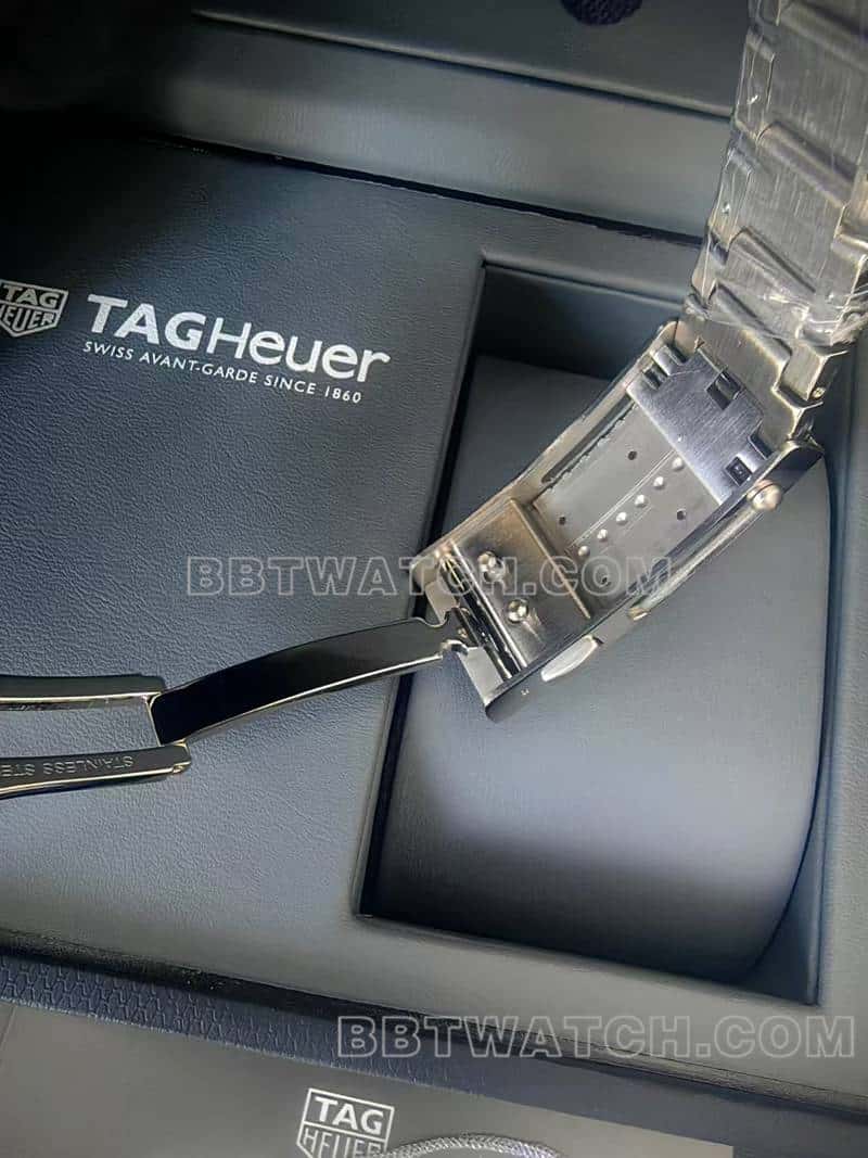 泰格豪雅最优复刻手表原单竞潜绿盘钢带款表扣实拍图