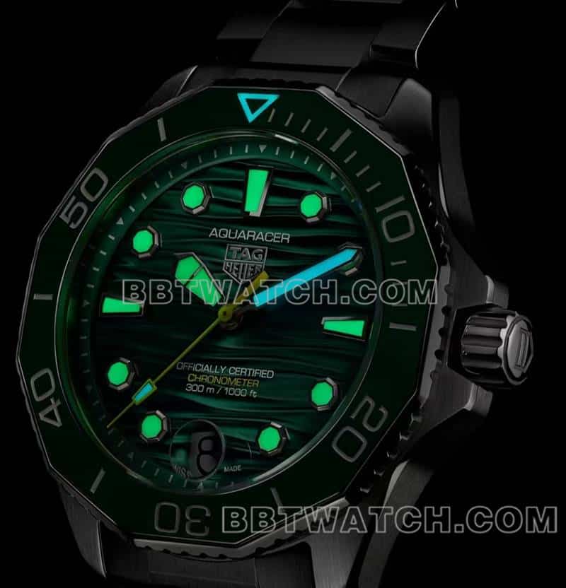 泰格豪雅最优复刻手表原单竞潜绿盘钢带款夜光实拍图