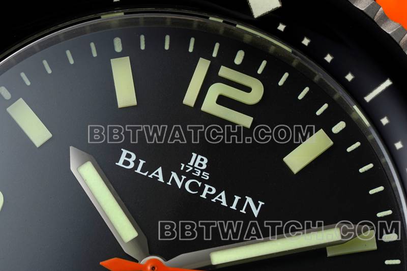 宝珀最优复刻手表五十噚黑盘钛金属机械橙色橡胶款正面实拍图