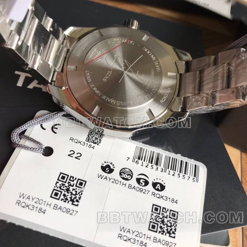 泰格豪雅超级克隆手表竞潜蓝盘黄针43mm机械钢带款背面实拍图