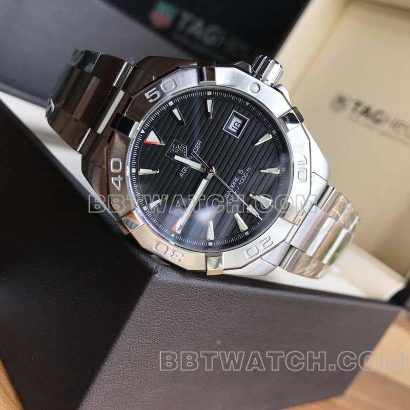 泰格豪雅顶级复刻手表竞潜条纹黑盘40.5mm机械钢带款正面实拍图