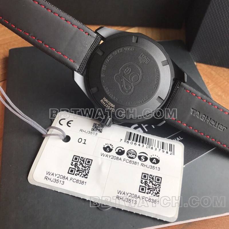 泰格豪雅最优复刻手表竞潜黑盘红色43mm钛金属机械皮带款背面实拍图