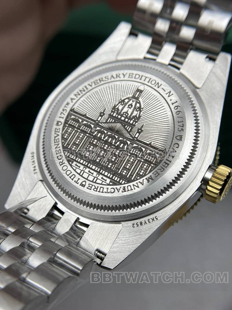 帝舵顶级复刻手表DIF厂碧湾41mm绿盘机械钢带款背面实拍图