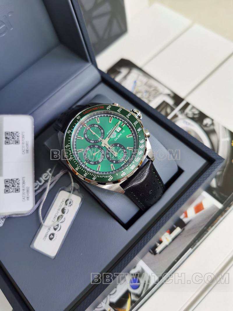 泰格豪雅1:1复刻手表F1绿盘44mm计时机械皮带款正面实拍图