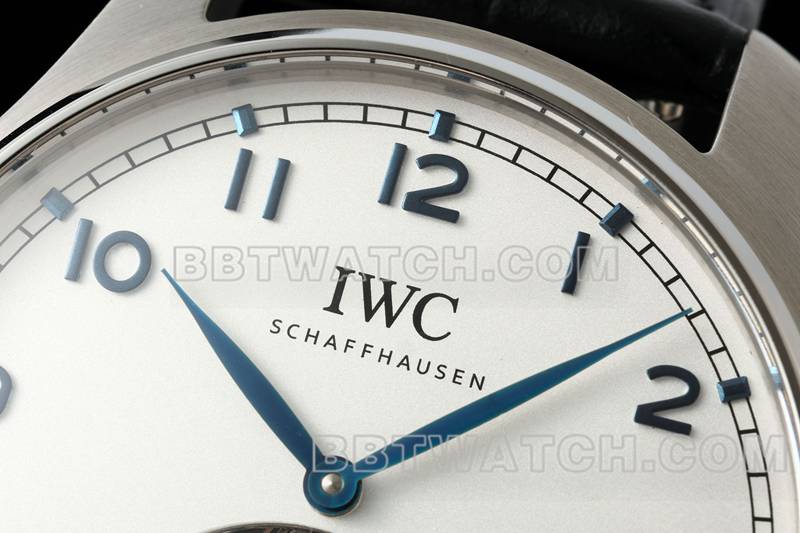 万国超级克隆手表RMS厂葡萄牙白盘陀飞轮机械皮带款正面实拍图